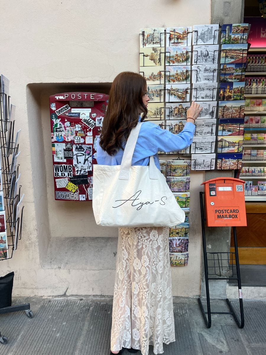 Aya-s Tote bag