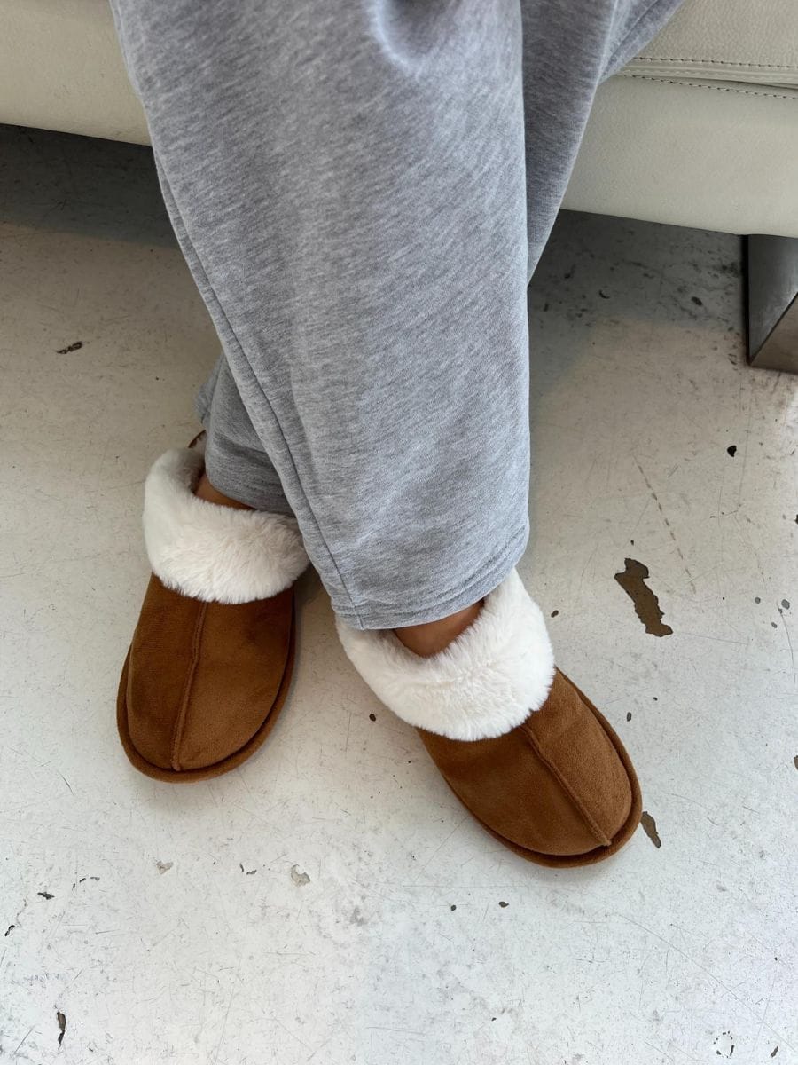 Slippers Brown