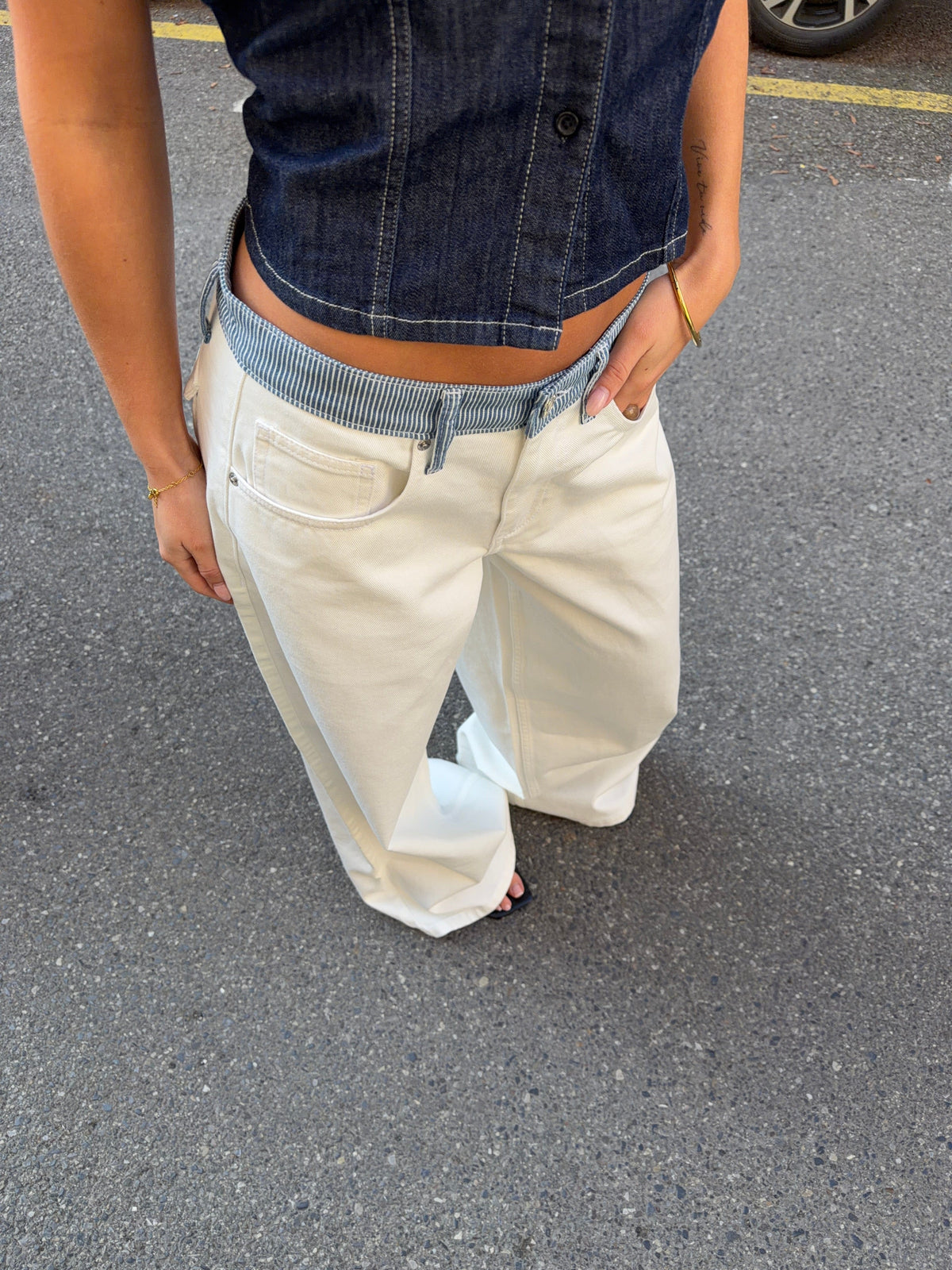 Bjørk Loose Jeans White