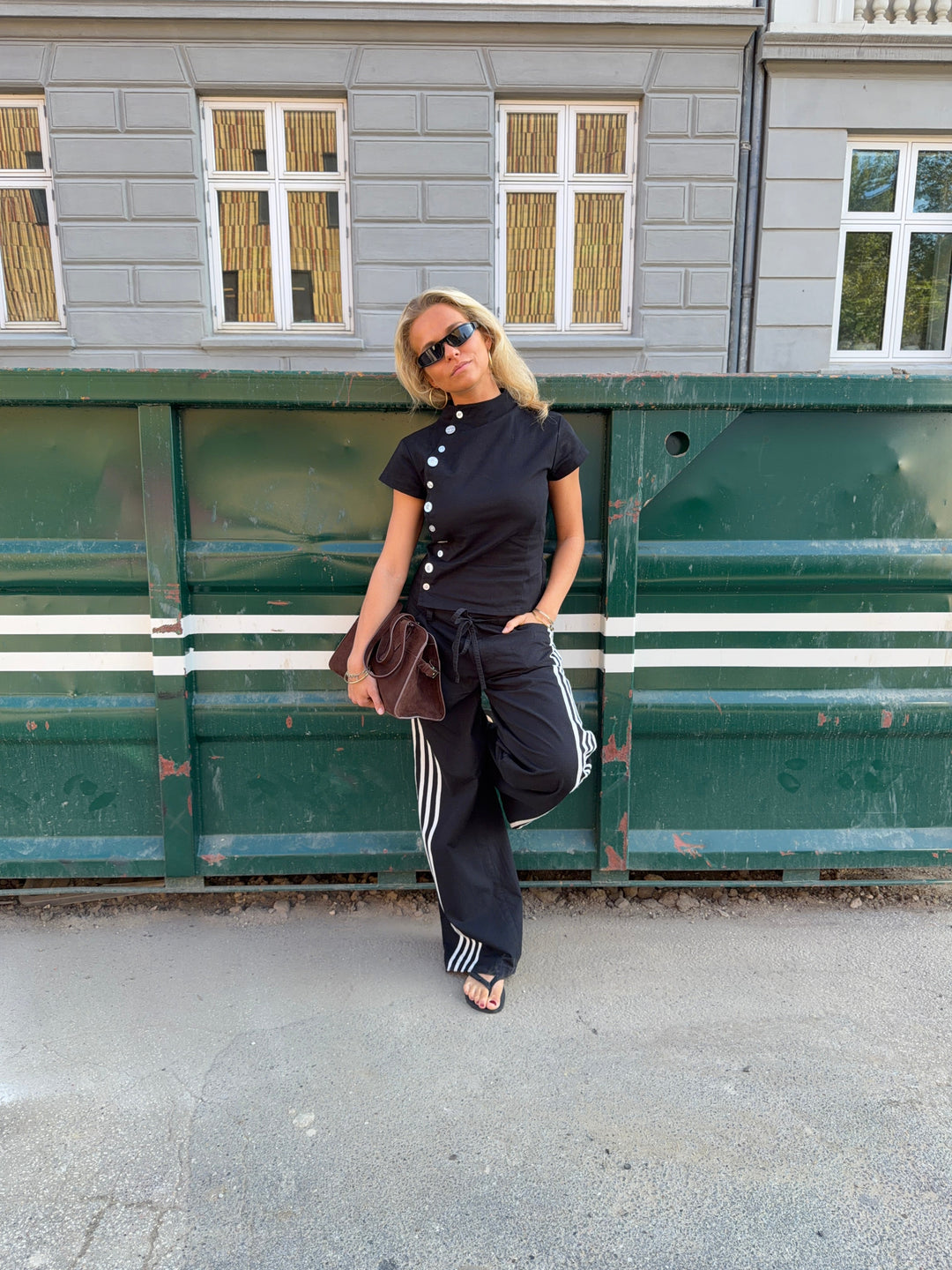 Amy fitted short-sleeved top - Black