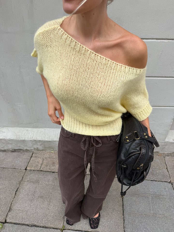 Ora fitted short-sleeved knit - Light yellow