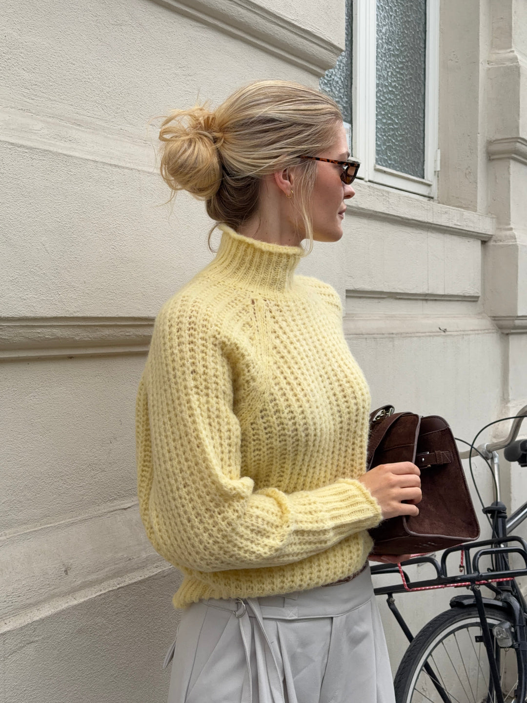 Carla chunky high-neck sweater  - Light yellow