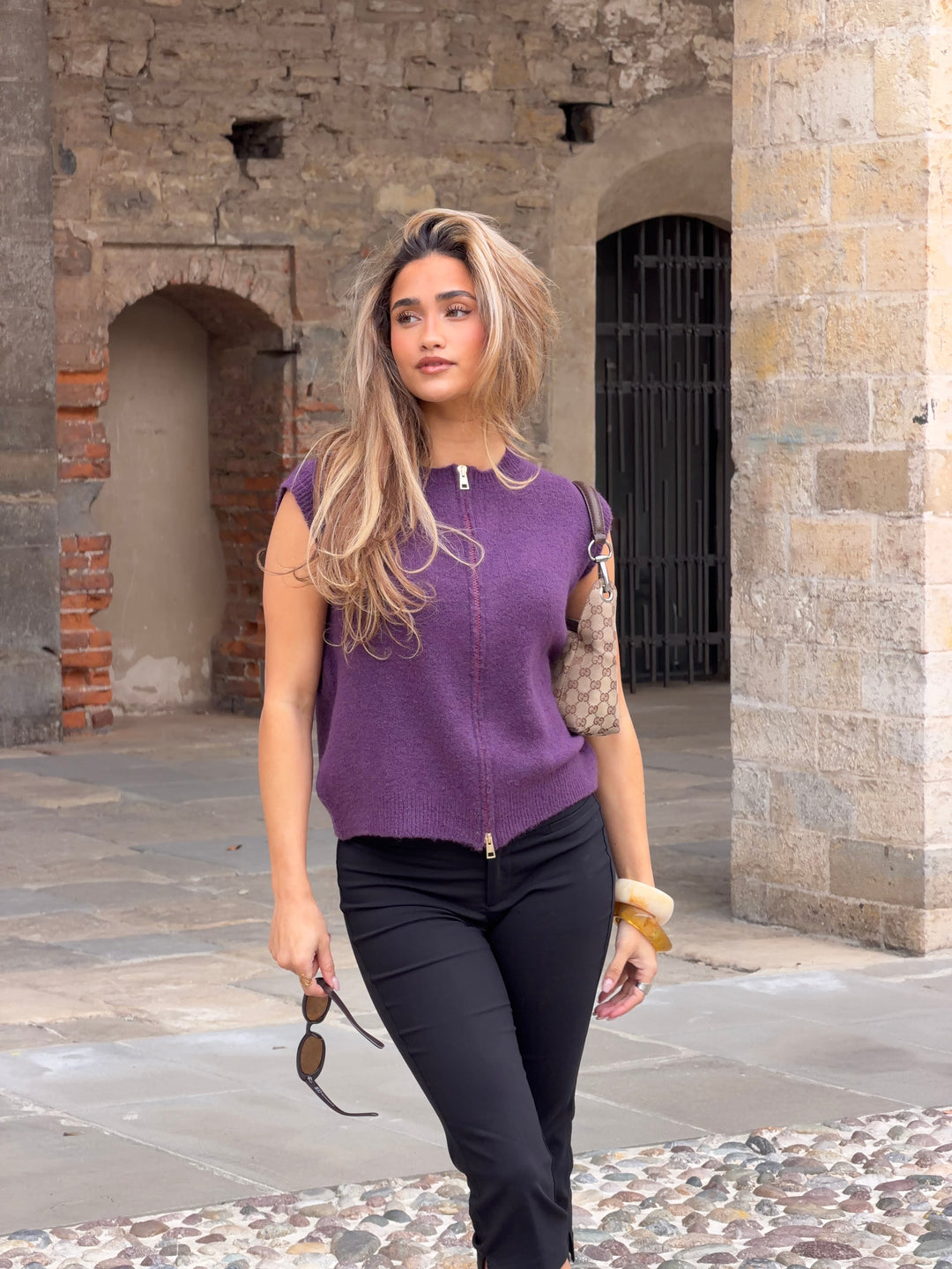 Tora knit vest - Berry