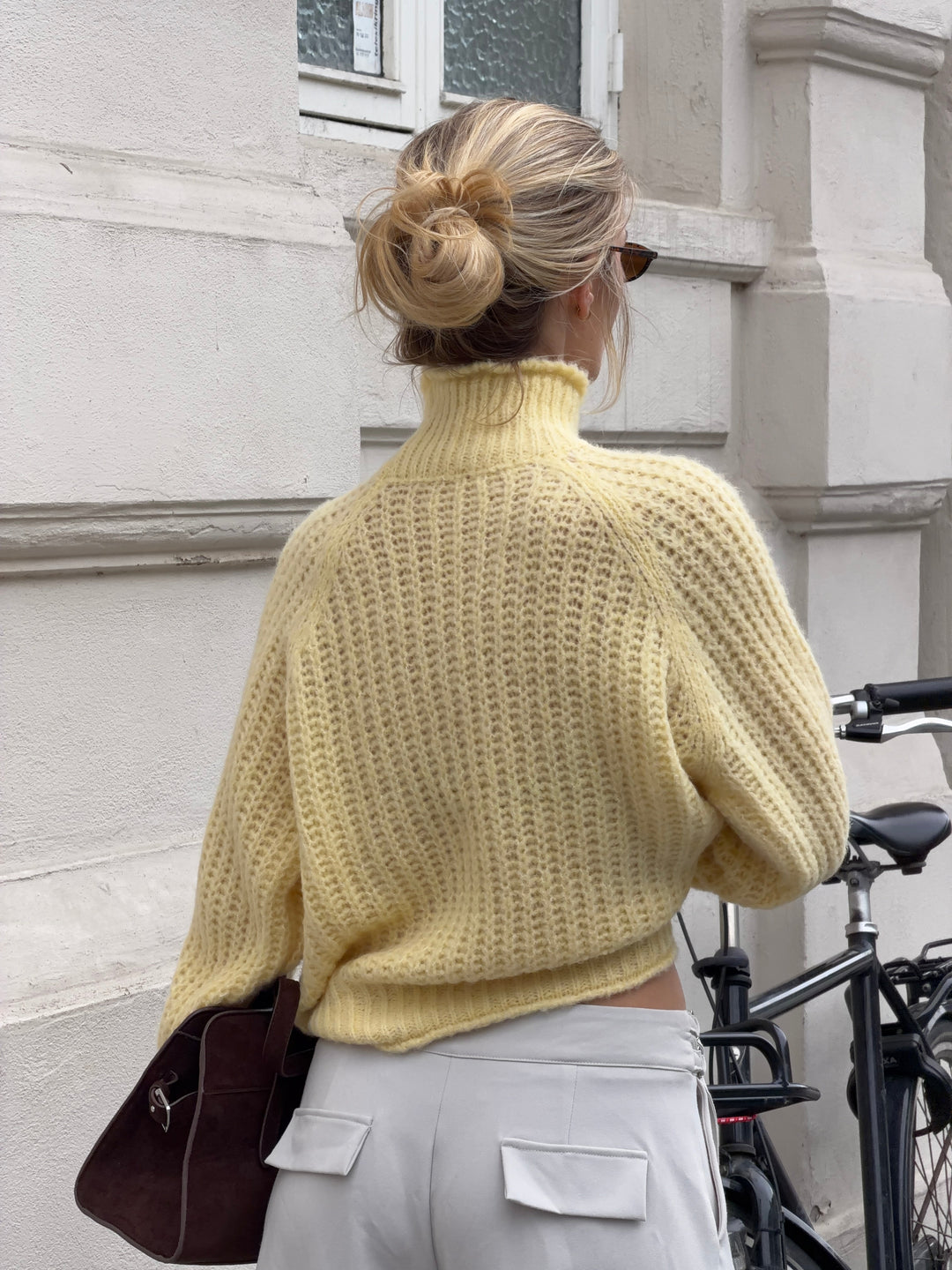 Carla chunky high-neck sweater  - Light yellow