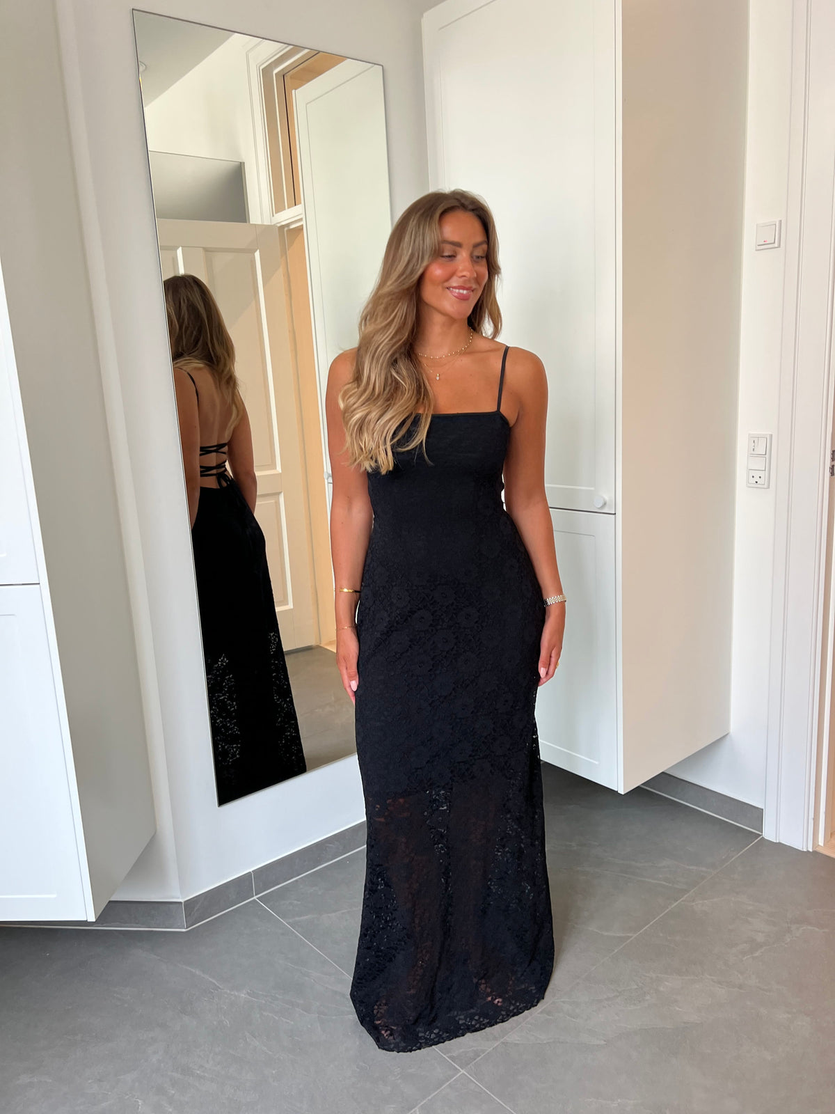 Oura Lace Dress Black