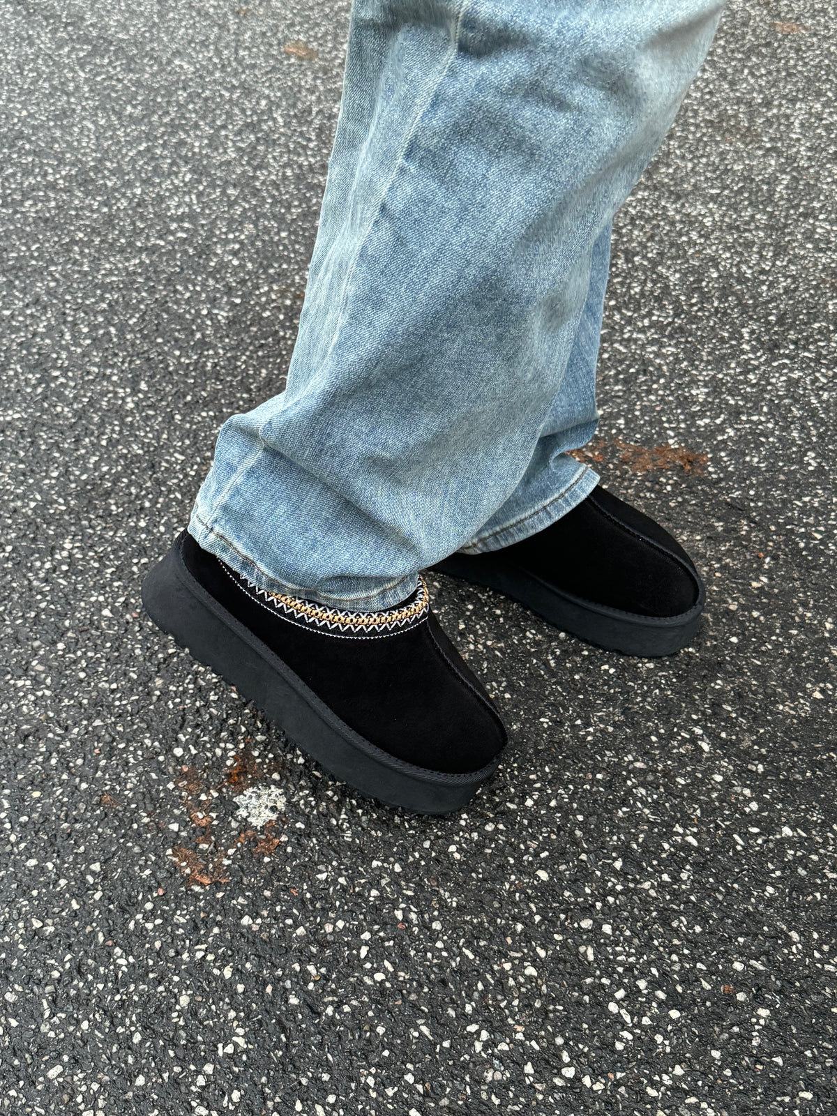 Tora Platform Teddy Shoe Black