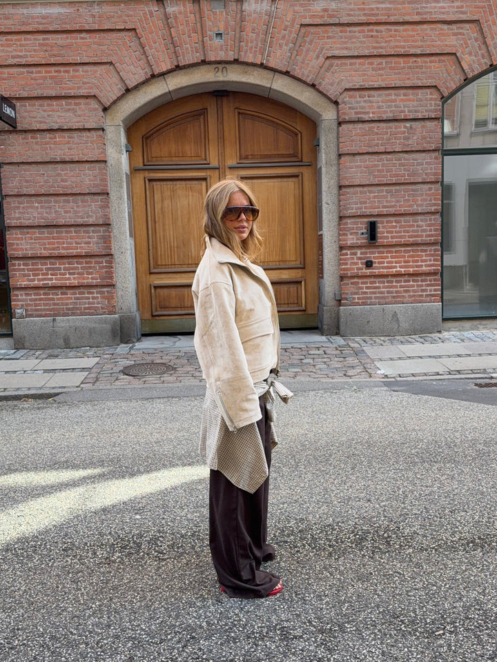 Leah high neck suede jacket - Beige