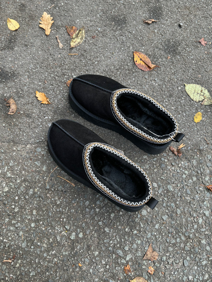 Tora platform teddy shoe - Black