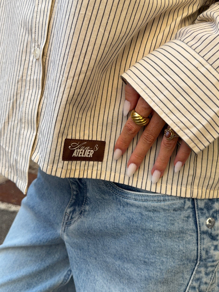 Hilma boxy pinstriped shirt - Raw white/grey
