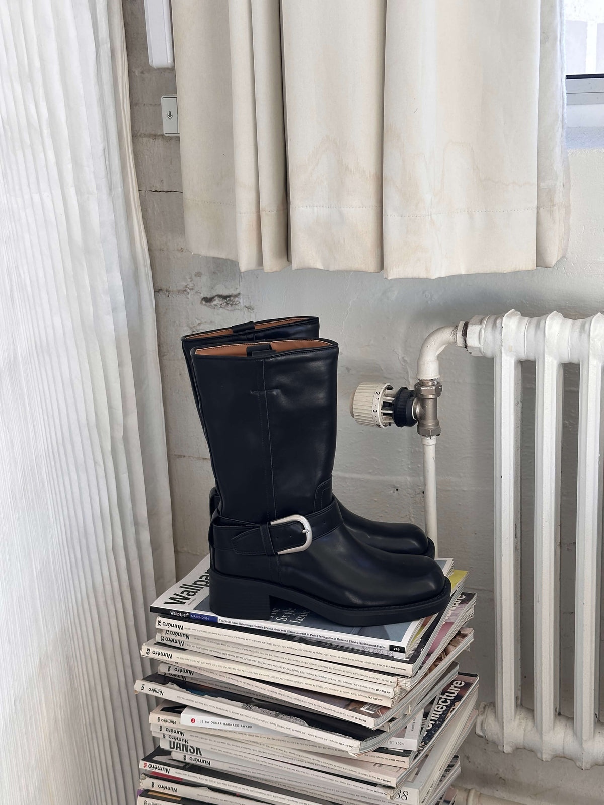 Lua Buckle Boots Black
