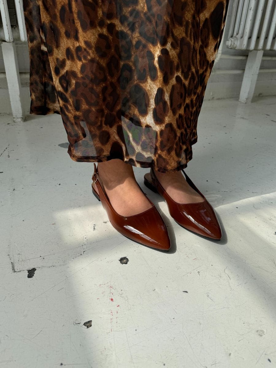 Olivia Ballerina Brown